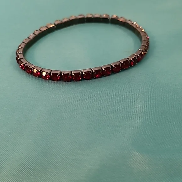 6 bracelets - Picture 7 of 7